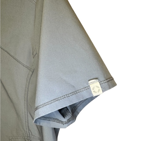 Cherokee Infinity Light Gray Scrub Top X-Large - Picture 5 of 5
